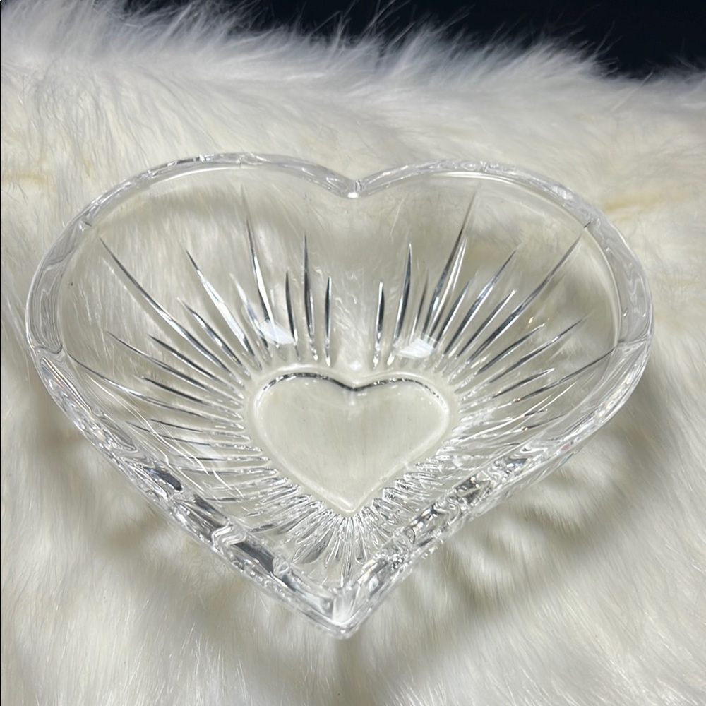 Crystal  Clear Heart-Shaped Glass Bowl